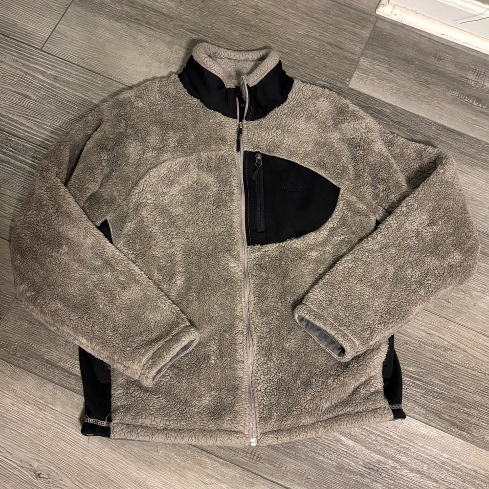 🩶Ascend🩶 Fuzzy Gray Jacket